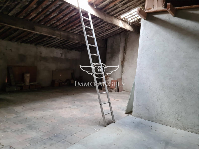 Maison ancienne - 401 m² - 9 pièces