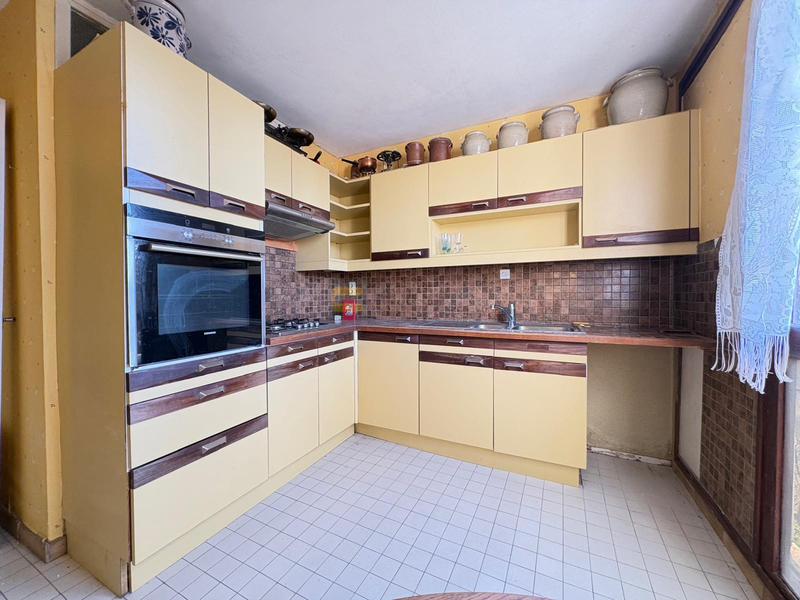 Appartement - 94 m² - 4 pièces