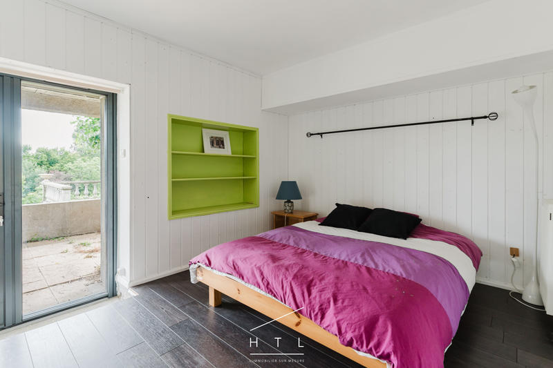 Maison - 261 m² - 6 pièces