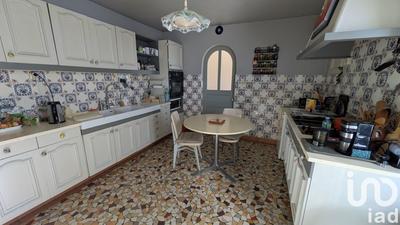 Maison - 185 m² - 7 pièces