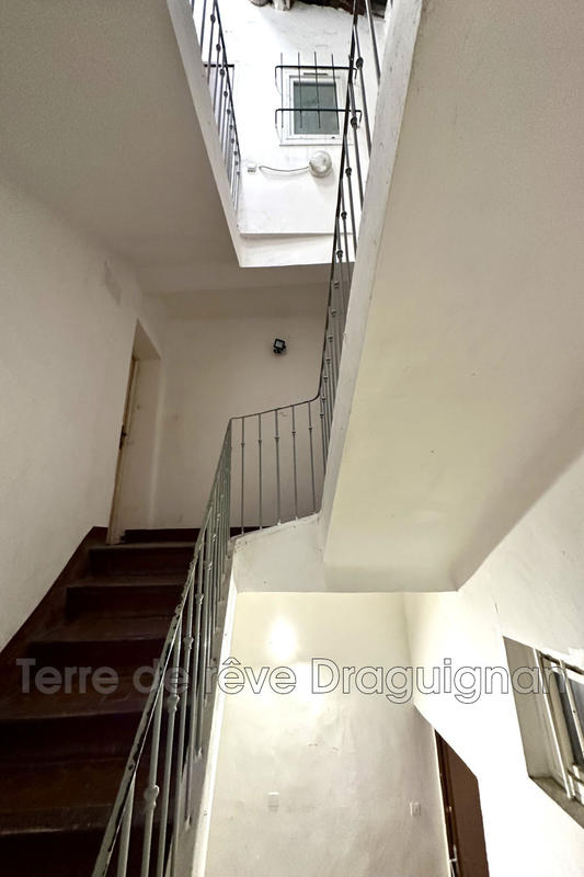 Appartement - 270 m² - 13 pièces
