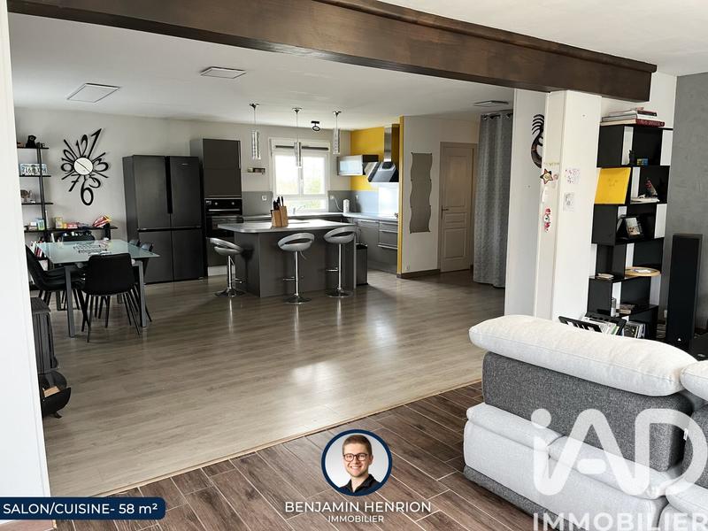 Maison - 104 m² - 4 pièces