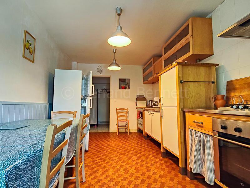 Maison en pierre - 287 m² - 9 pièces