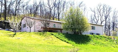 Propriété - 240 m² - 11 pièces