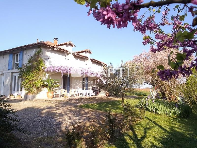 Ferme - 249 m² - 10 pièces