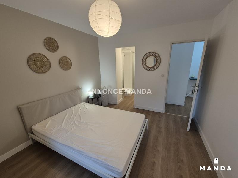 Chambre - 10 m² - 4 pièces