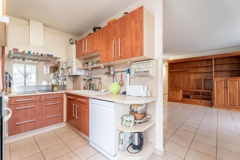 Appartement - 85 m² - 4 pièces