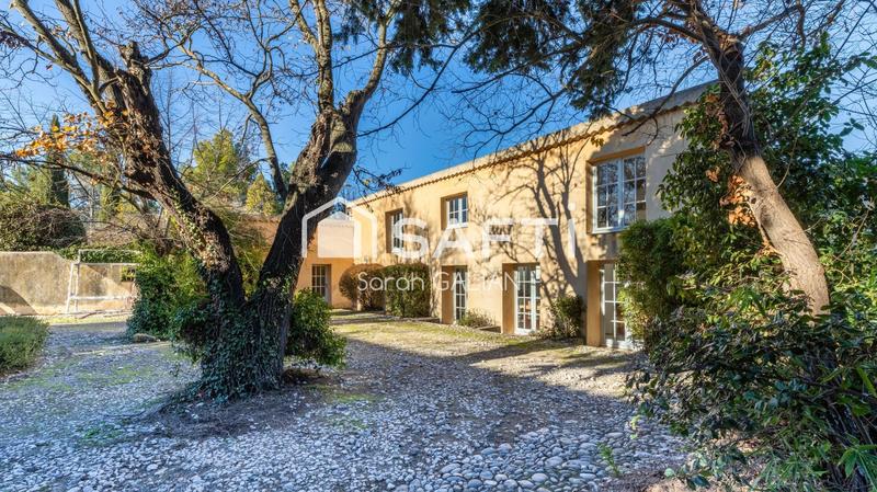 Maison - 500 m² - 10 pièces