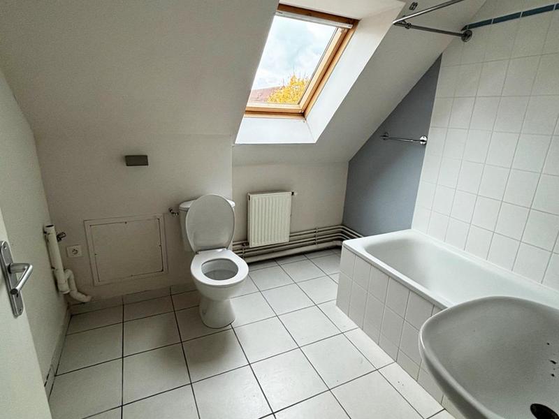 Maison - 88 m² - 4 pièces