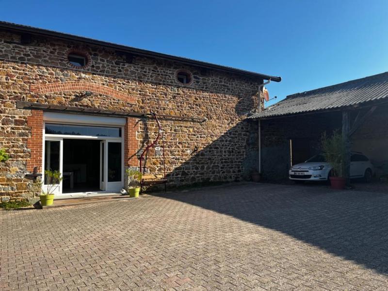 Maison en pierre - 284 m² - 7 pièces