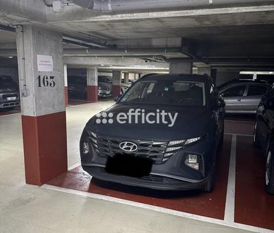 Parking / Garage - 12 m²