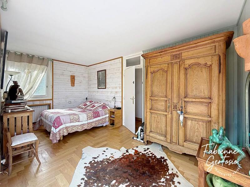 Maison - 204 m² - 5 pièces