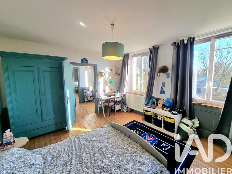 Maison - 200 m² - 10 pièces