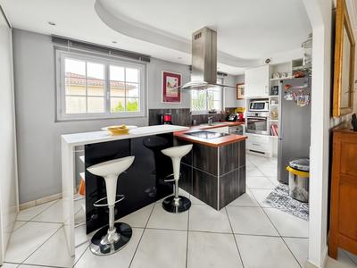 Maison - 136 m² - 4 pièces