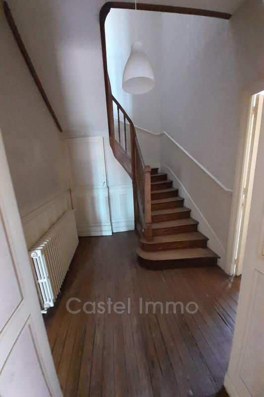 Maison - 197 m² - 14 pièces