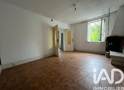 Maison - 95 m² - 5 pièces