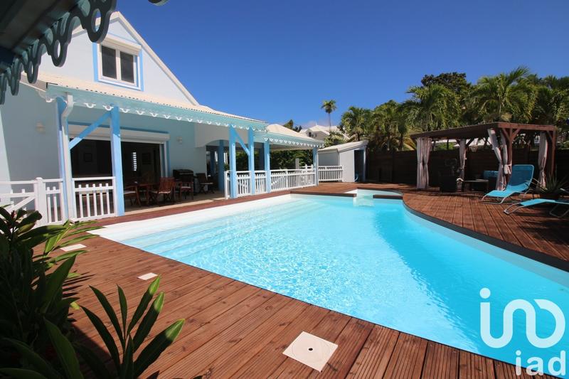 Maison - 178 m² - 8 pièces