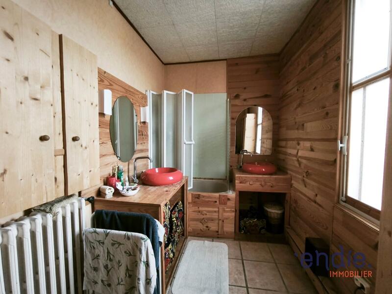 Maison - 104 m² - 6 pièces