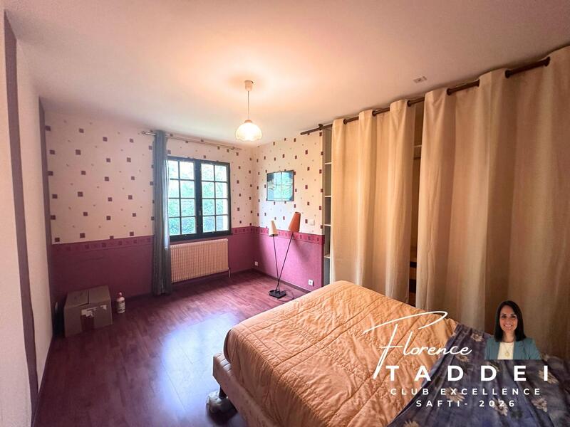 Maison - 95 m² - 5 pièces