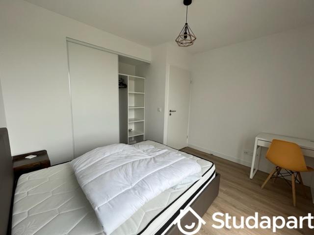 Chambre - 12 m² - 1 pièce