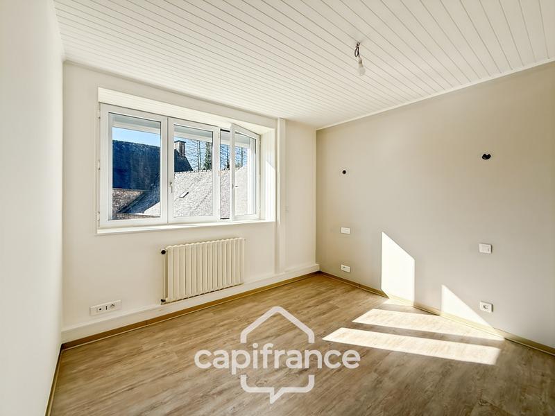Maison - 193 m² - 9 pièces