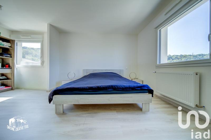 Maison - 106 m² - 5 pièces