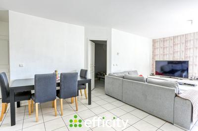 Appartement - 70 m² - 4 pièces