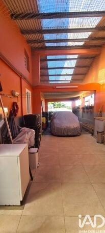 Maison - 205 m² - 6 pièces