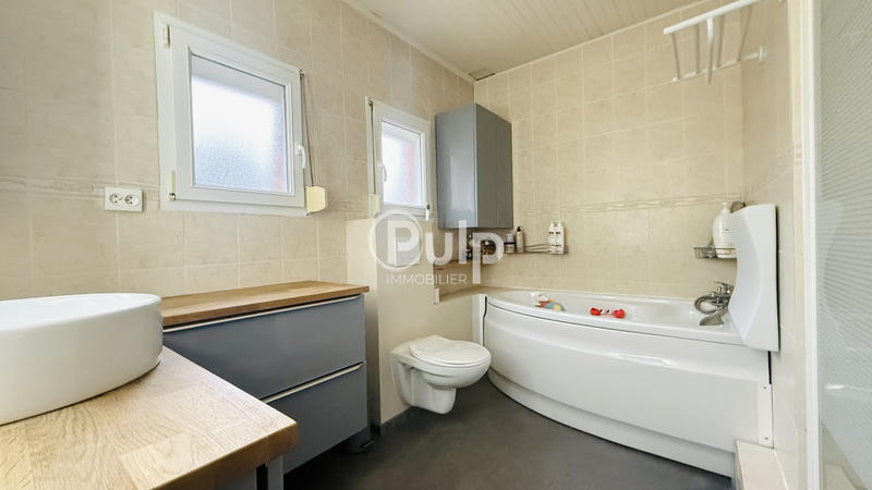 Maison - 103 m² - 4 pièces