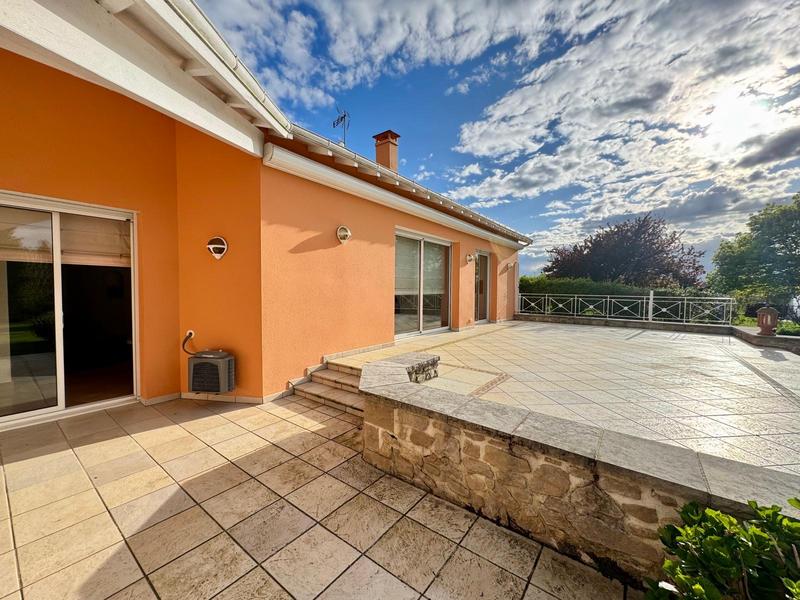 Maison - 344 m² - 7 pièces