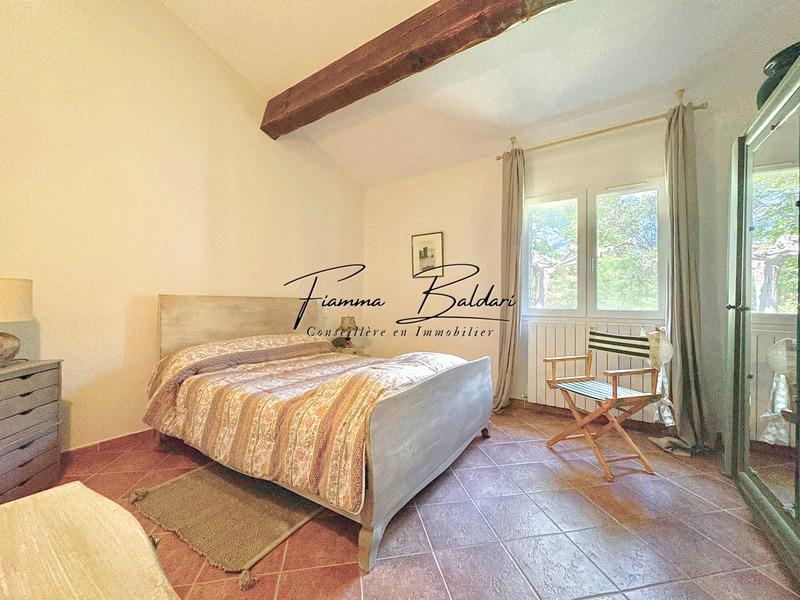 Maison - 269 m² - 7 pièces