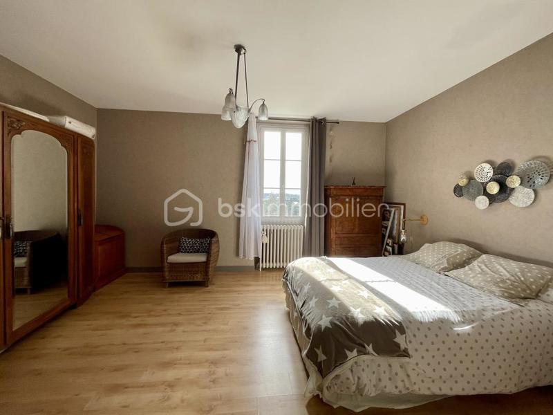 Maison en pierre - 186 m² - 7 pièces