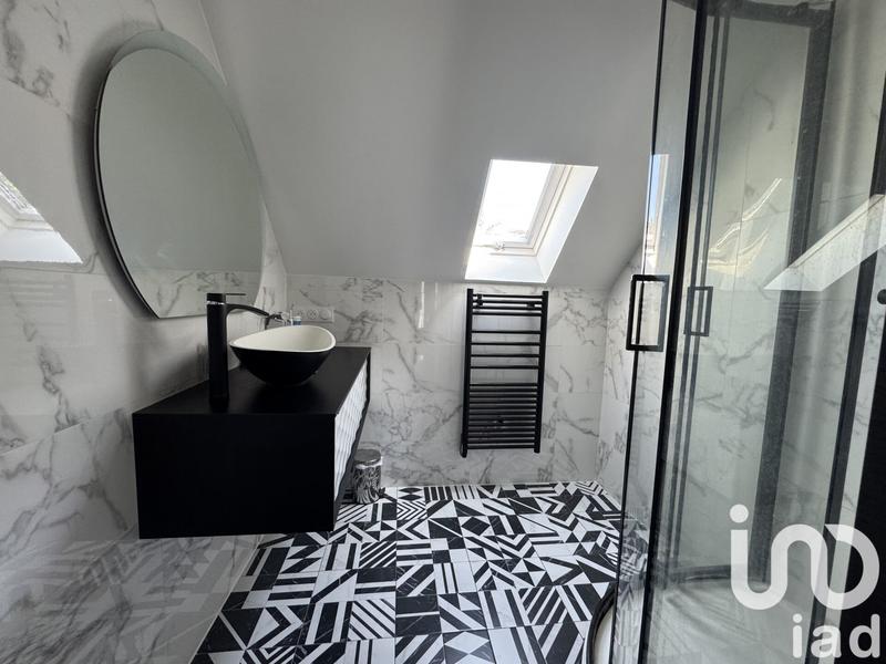 Maison - 138 m² - 6 pièces