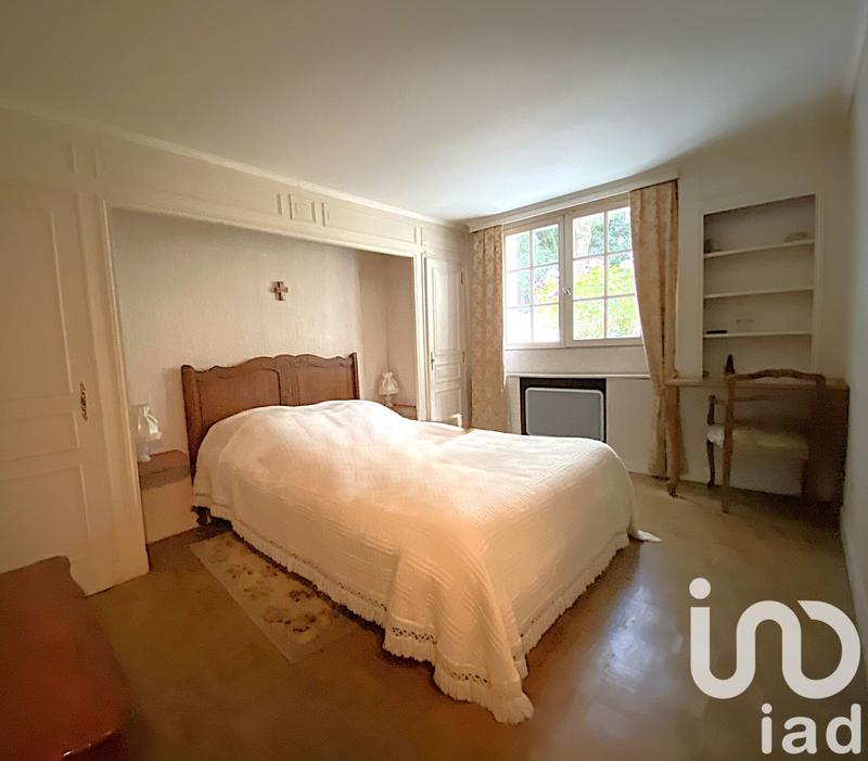 Maison - 216 m² - 7 pièces