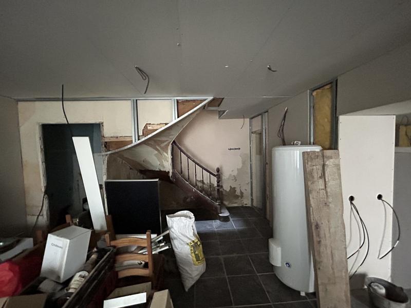 Maison traditionnelle - 150 m² - 9 pièces