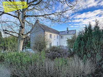 Maison - 288 m² - 12 pièces