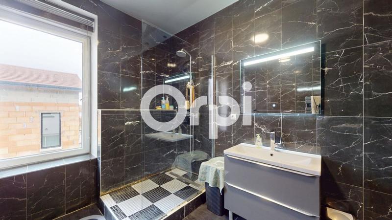 Appartement - 200 m² - 8 pièces