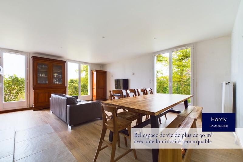 Maison - 162 m² - 6 pièces