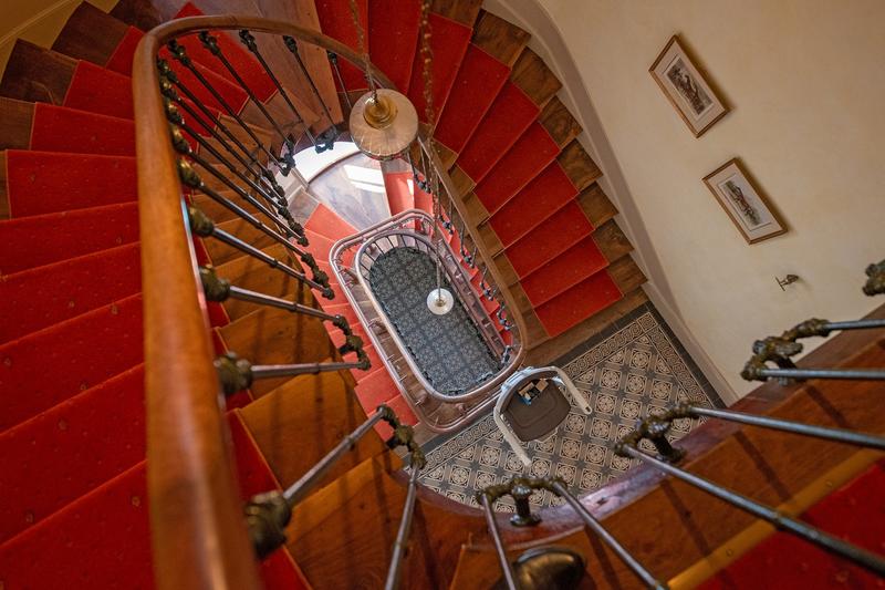 Maison bourgeoise - 385 m² - 12 pièces