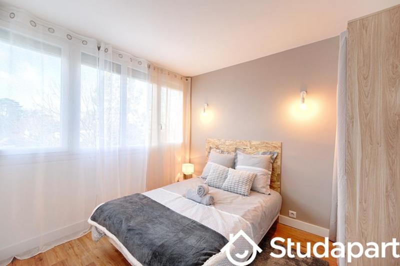 Chambre - 12 m² - 1 pièce