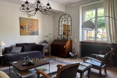 Maison - 240 m² - 7 pièces