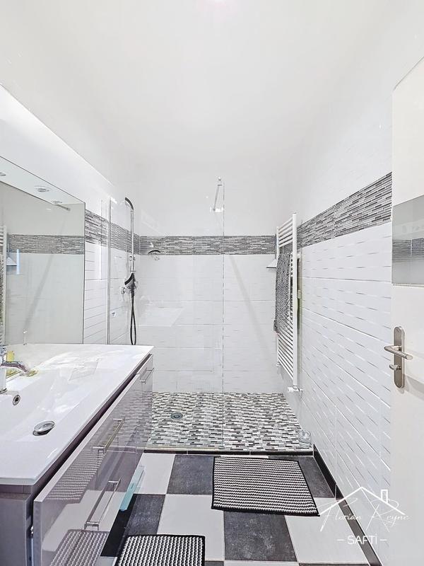 Maison - 108 m² - 4 pièces