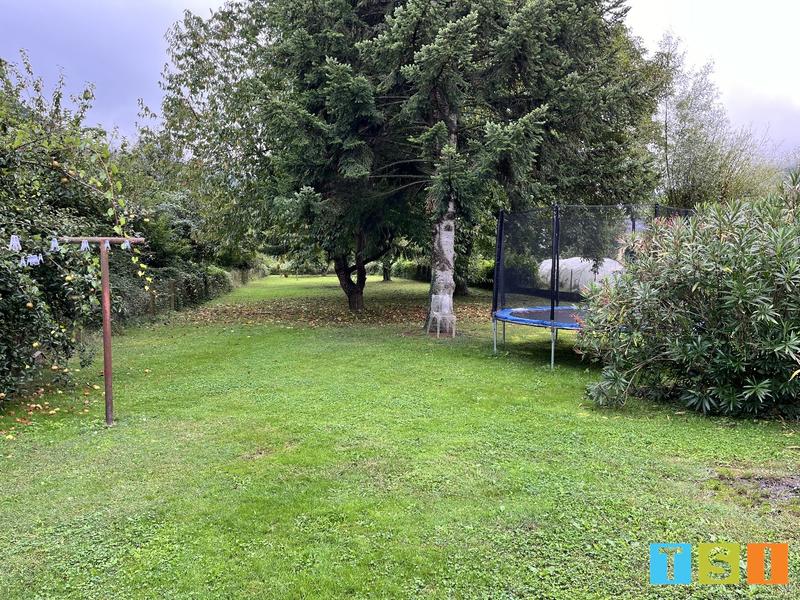 Maison - 210 m² - 8 pièces