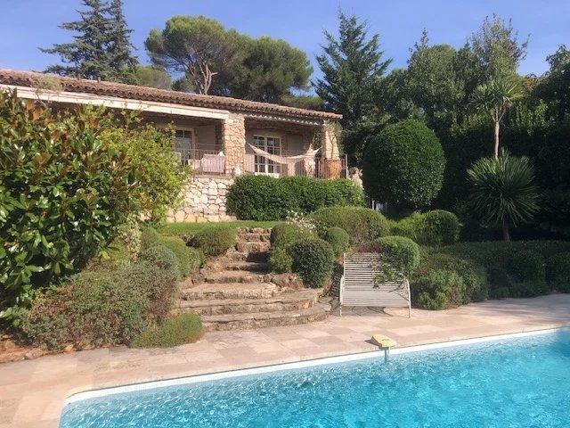 Villa - 157 m² - 6 pièces