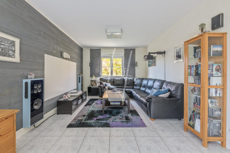 Maison - 165 m² - 6 pièces