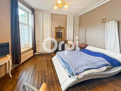 Maison - 273 m² - 6 pièces