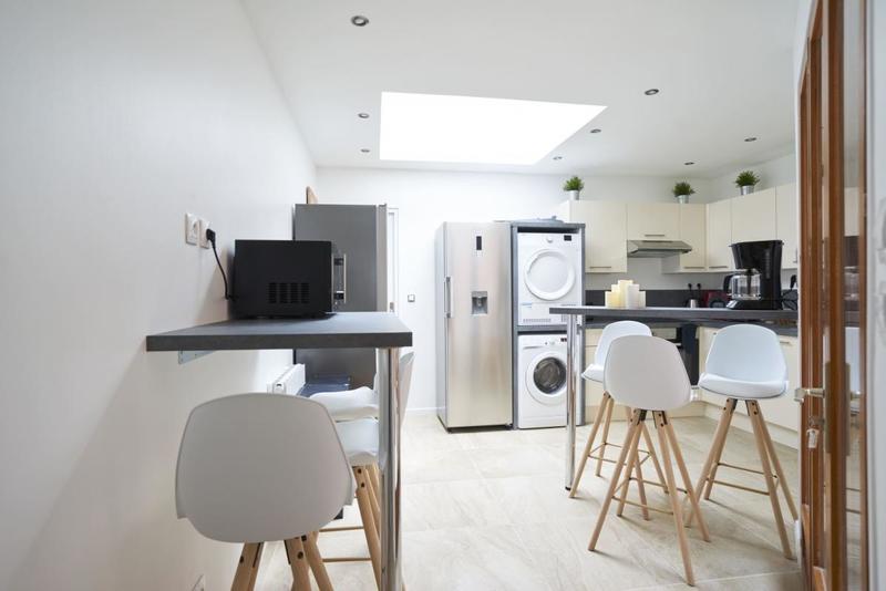 Maison - 152 m² - 8 pièces