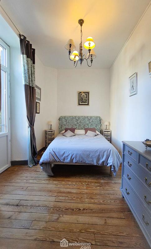 Maison de maîtres - 340 m² - 14 pièces