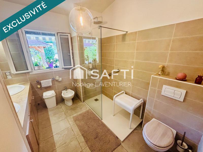 Villa - 357 m² - 8 pièces