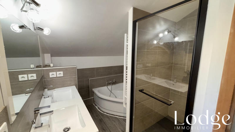 Maison - 135 m² - 6 pièces